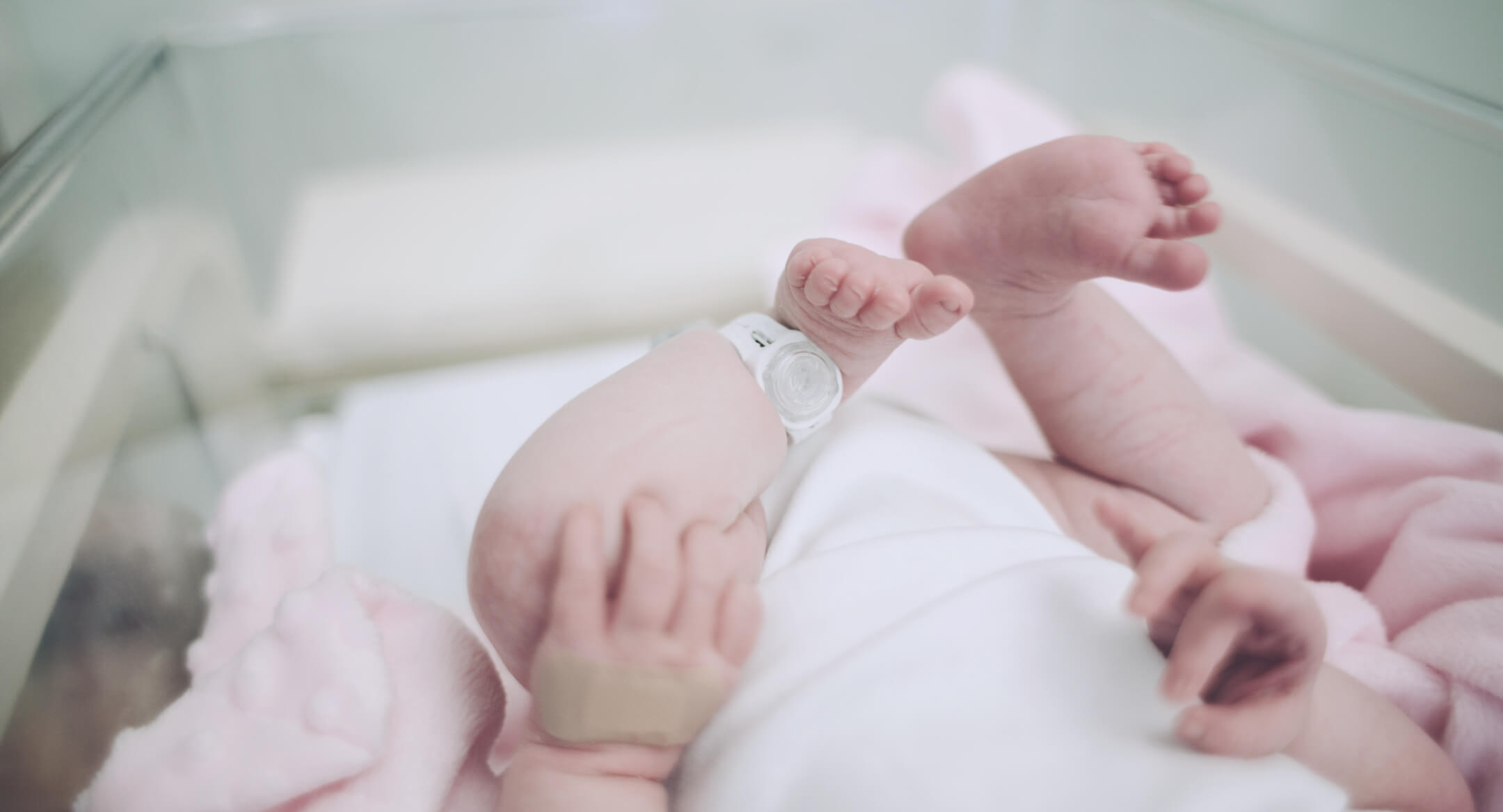 Imagen destacada sobre el VRS y la prevención de bronquiolitis en bebés